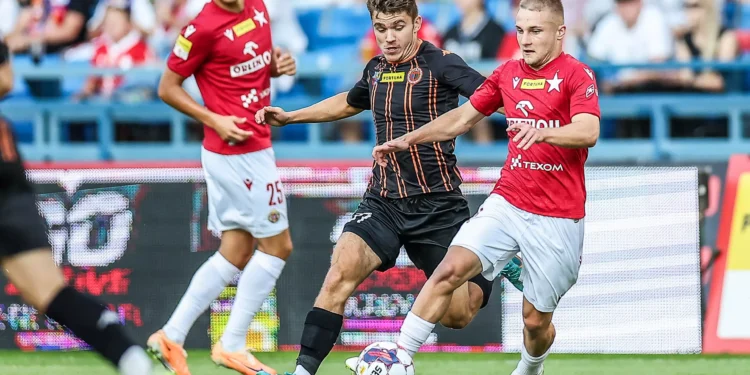 Hit kolejki w 1. Lidze! Chrobry Głogów podejmuje Wisłę Kraków – czy lider zatrzyma zwycięski marsz gospodarzy?