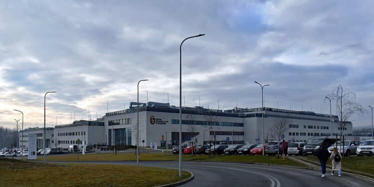 W Krakowie przeprowadzono pierwszy taki zabieg. Lekarze piszą historię