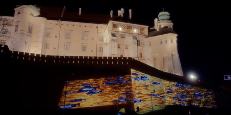 Wawel w świetlnej odsłonie. Niezwykłe widowisko na murach Zamku Królewskiego