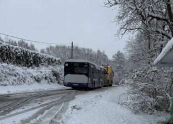 Małopolska pogrążona w zimowym chaosie. Setki interwencji i tysiące mieszkańców bez prądu