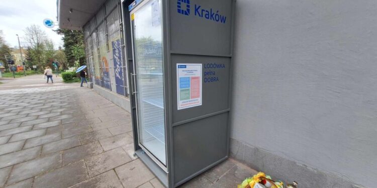 Masz za dużo jedzenia po świętach? Sprawdź, gdzie możesz pomóc innym w świątecznym czasie