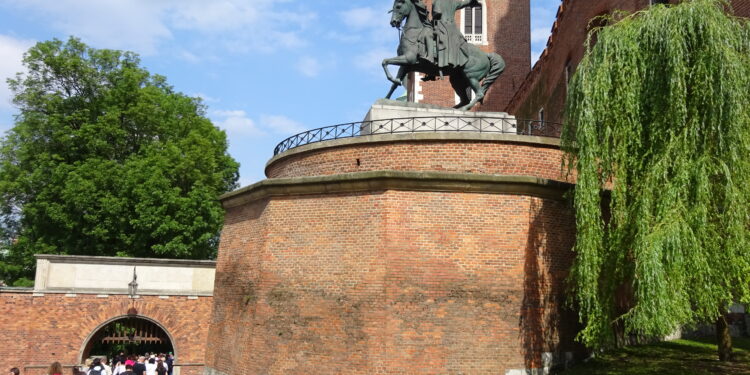 Wawel odsłania swoje tajemnice. Remont bastionu przyniósł niezwykłe odkrycia