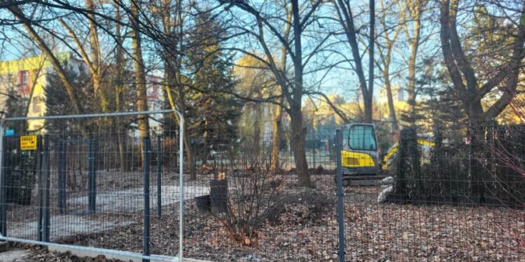 Powstaje nowy wybieg dla psów w Krakowie