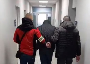 Ukradł ekspres i… słodycze, trafił prosto do więzienia, 37-latek zatrzymany w Nowej Hucie