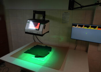 Nowoczesna broń w rękach biegłych. Policyjne laboratoria zyskały sprzęt, który widzi to, co niewidoczne