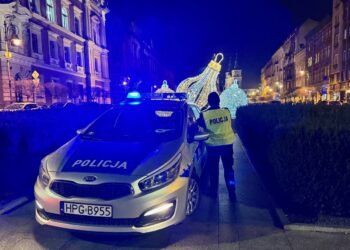 Interwencje, zatrzymania i nocna awantura w Nowej Hucie. Policja aktywna podczas Sylwestra