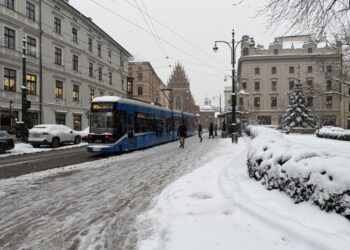 Kraków zmienia rozkłady na ferie. Więcej kursów i konkretne korekty w komunikacji miejskiej