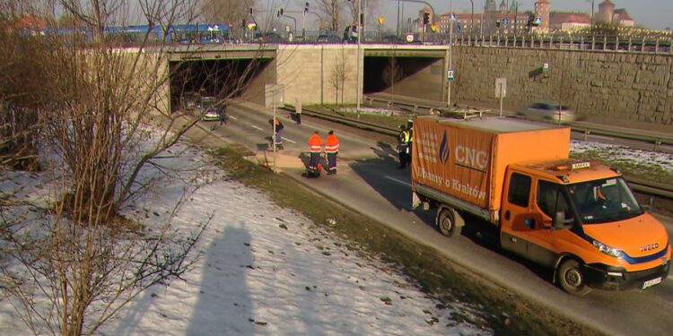 Dramat w krakowskim tunelu. Motocyklista zdjął kask tuż przed zderzeniem – prokuratura ujawnia pierwsze ustalenia