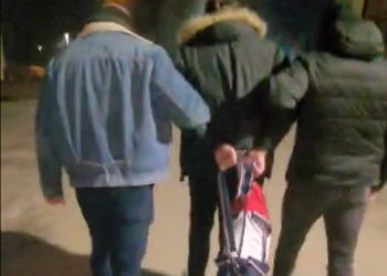 Znany fotograf z Warszawy zatrzymany. Małopolscy „łowcy głów” z Krakowa w akcji